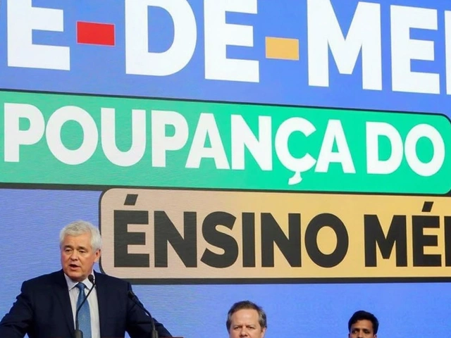 Pagamentos do Pé-de-Meia já começaram: saiba quem recebe e quando cai na conta